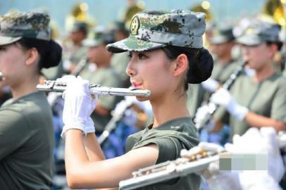 女兵方隊
